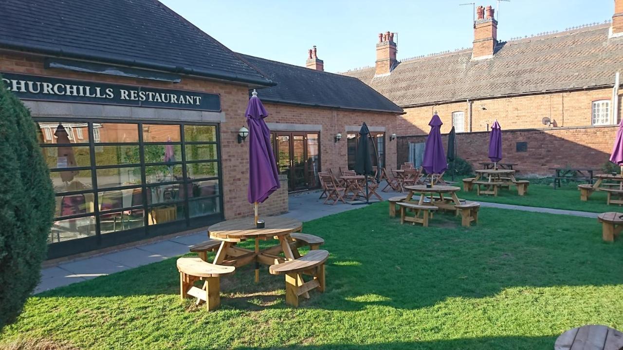 Blue Boar Inn Atherstone Kültér fotó